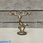 گوزن ایستاده سربی